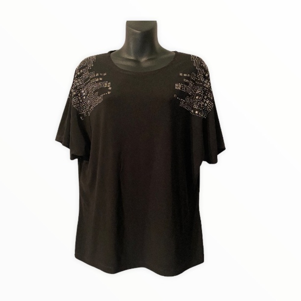 BLACK STUDDED SHORT SLEEVE TOP size Large